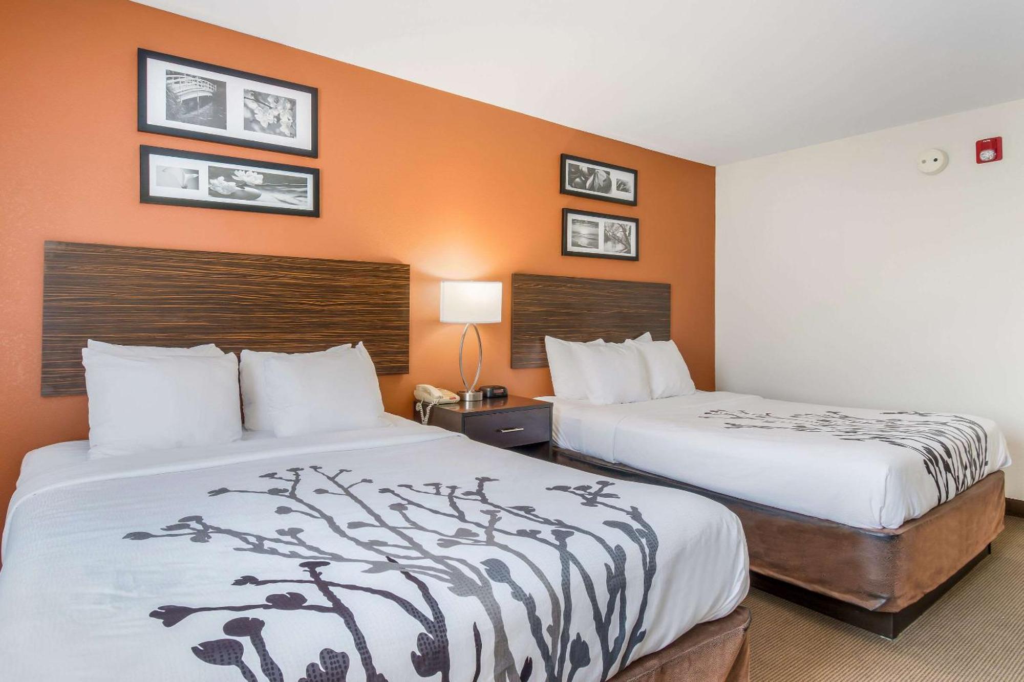 Sleep Inn & Suites Ронкс Екстериор снимка